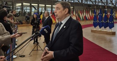 Luis Planas subraya la postura común del Gobierno de España, sector agrario y comunidades autónomas en defensa de una PAC fuerte y con presupuesto suficiente