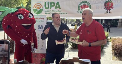 La campaña de UPA #YoComoFresasdeHuelva hace parada en Zaragoza La campaña de UPA #YoComoFresasdeHuelva hace parada en Zaragoza