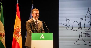 La pesca artesanal del Estrecho, la cooperativa La Palma y el fundador de USISA, galardonados en los XIX Premios de Andalucía de Agricultura y Pesca