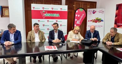 Freshuelva se adhiere a la Asamblea de Regiones Hortícolas de Europa (AREFLH) para reforzar la defensa del sector de los frutos rojos en la UE Freshuelva se adhiere a la Asamblea de Regiones Hortícolas de Europa (AREFLH) para reforzar la defensa del sector de los frutos rojos en la UE