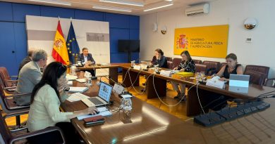 La Conferencia Sectorial de Agricultura acuerda la distribución territorial de 132,3 millones para la lucha contra enfermedades animales y vegetales y actuaciones vitivinícolas La Conferencia Sectorial de Agricultura acuerda la distribución territorial de 132,3 millones para la lucha contra enfermedades animales y vegetales y actuaciones vitivinícolas